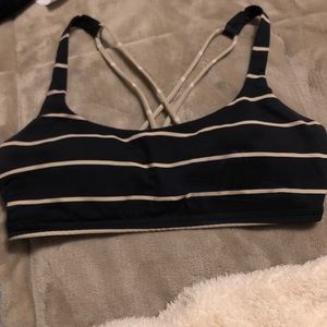 Lululemon free to be bra Size 6